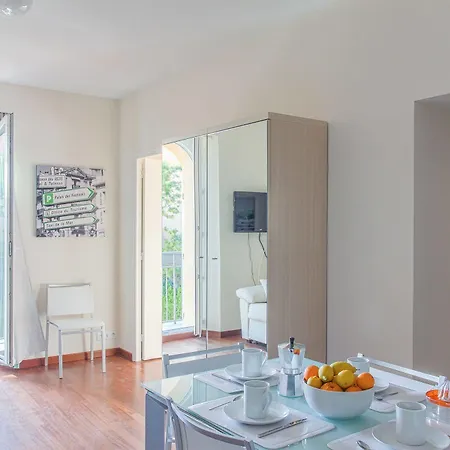 Les Palmes Apartment Cannes